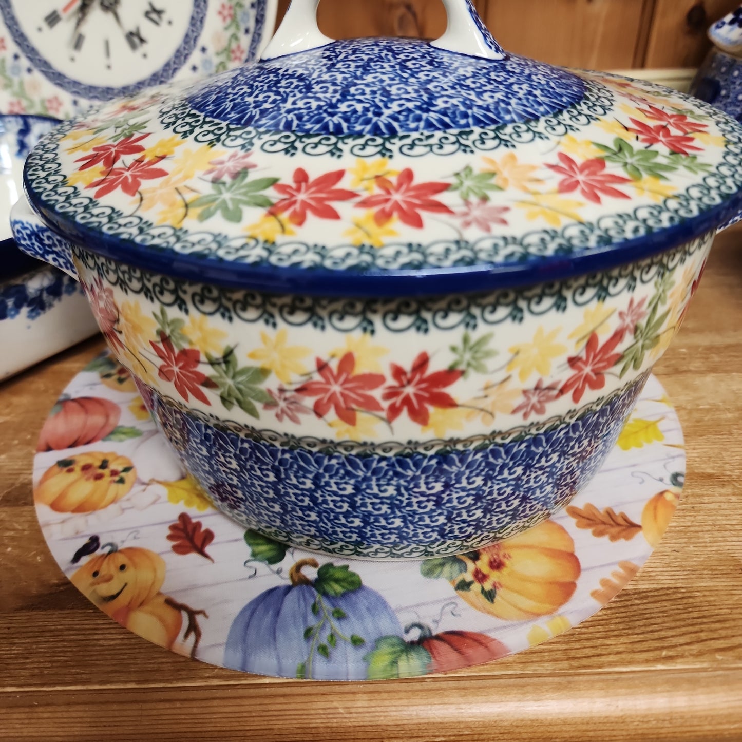 Silicone trivet ~ Pumpkin Harvest ~ 10" round 8563