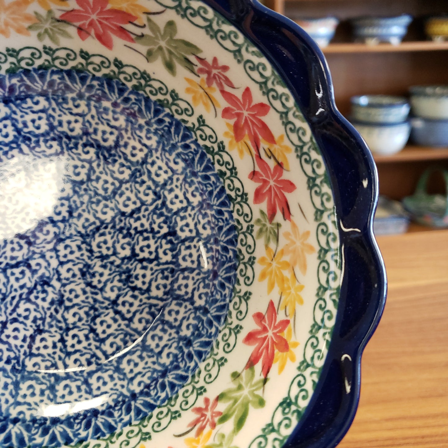 Bowl ~ Scalloped Edge ~ 7" 288-2533X ~ Maple Harvest pf0424