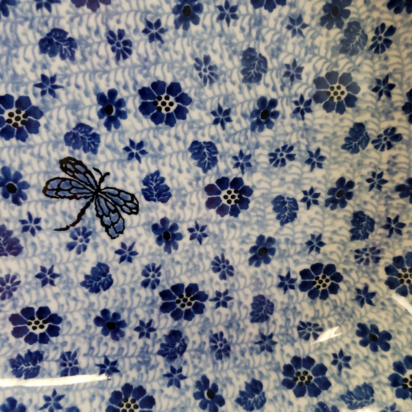 Baker ~ 9" x 10.25" medium serving dish 158-1443X ~ Hidden Dragonfly pf0424