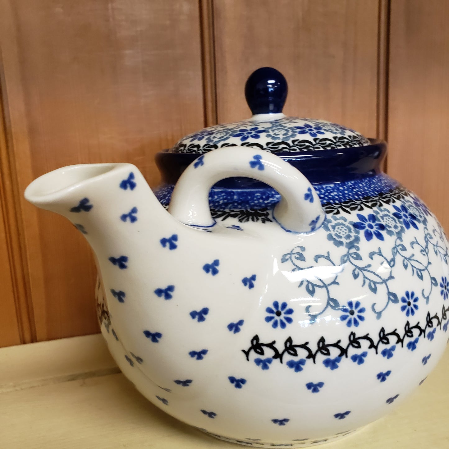 Teapot 1.75 Qt 2158X ~ Silver Lace PF1024