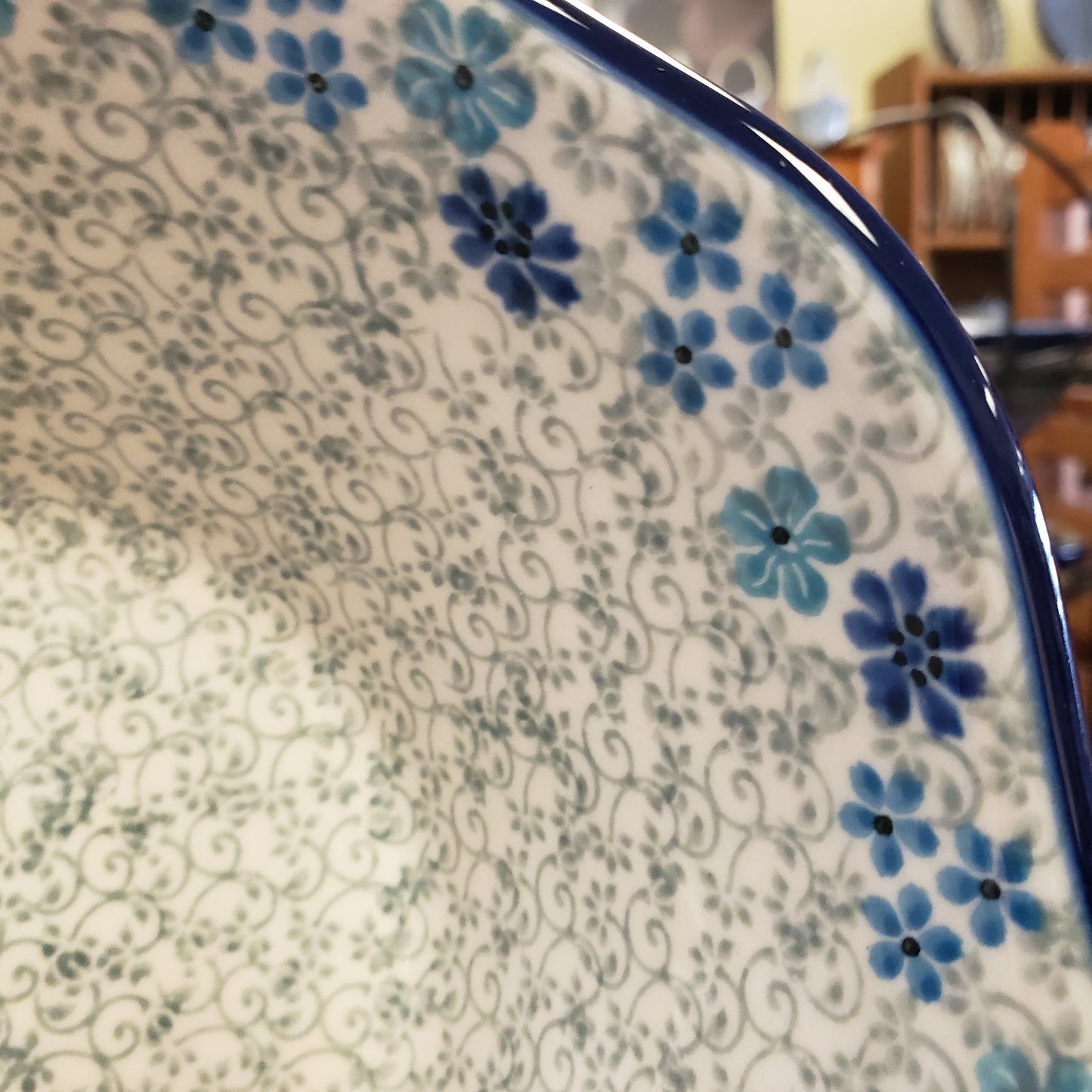 Bowl Wavy Edge Small 8" 2612X ~ Periwinkle / 5 cups