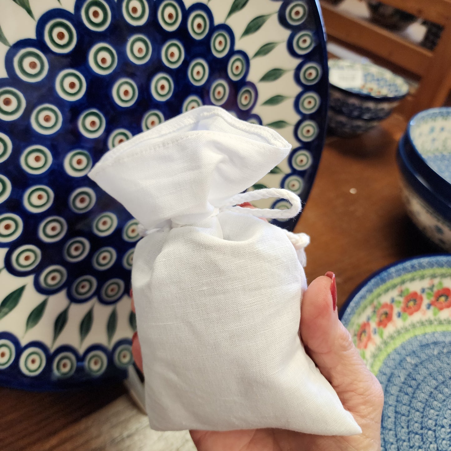 Sachet ~ Pansies Bee ladybug embroidered