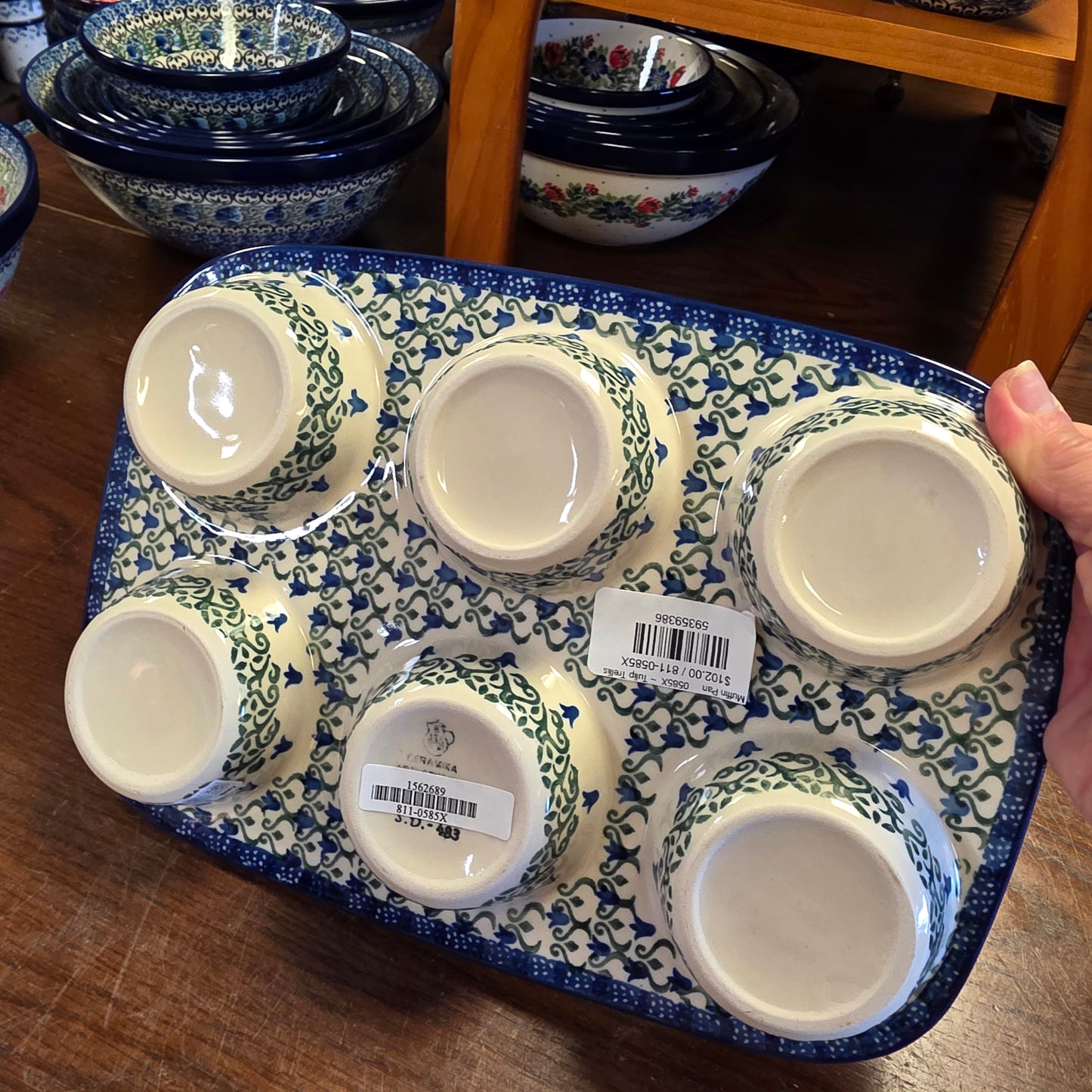 Muffin Pan 0585X ~ Tulip Trellis