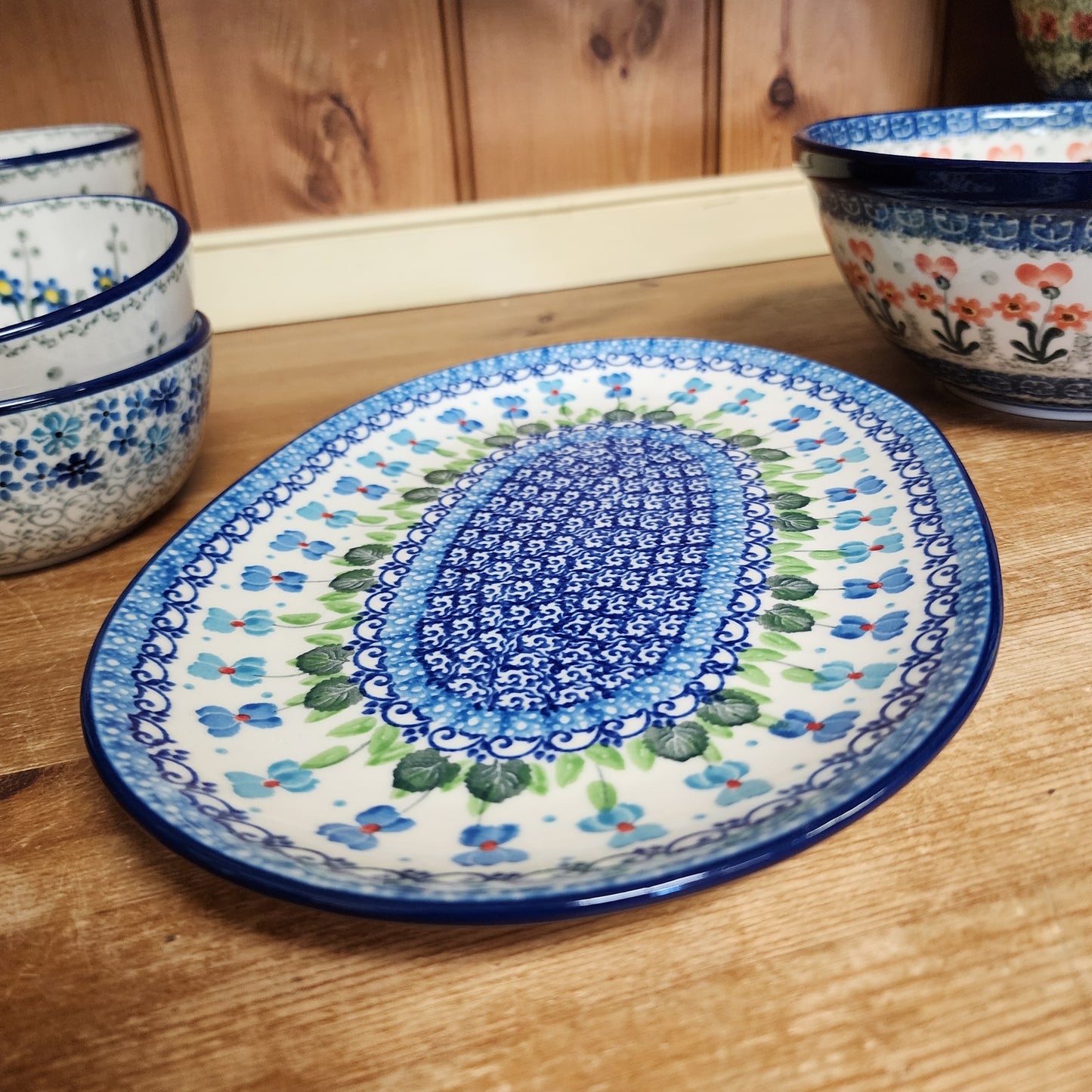 Oval Platter ~ Small 10.5" x 7.3" G69-2668X Dutch Iris pf0526