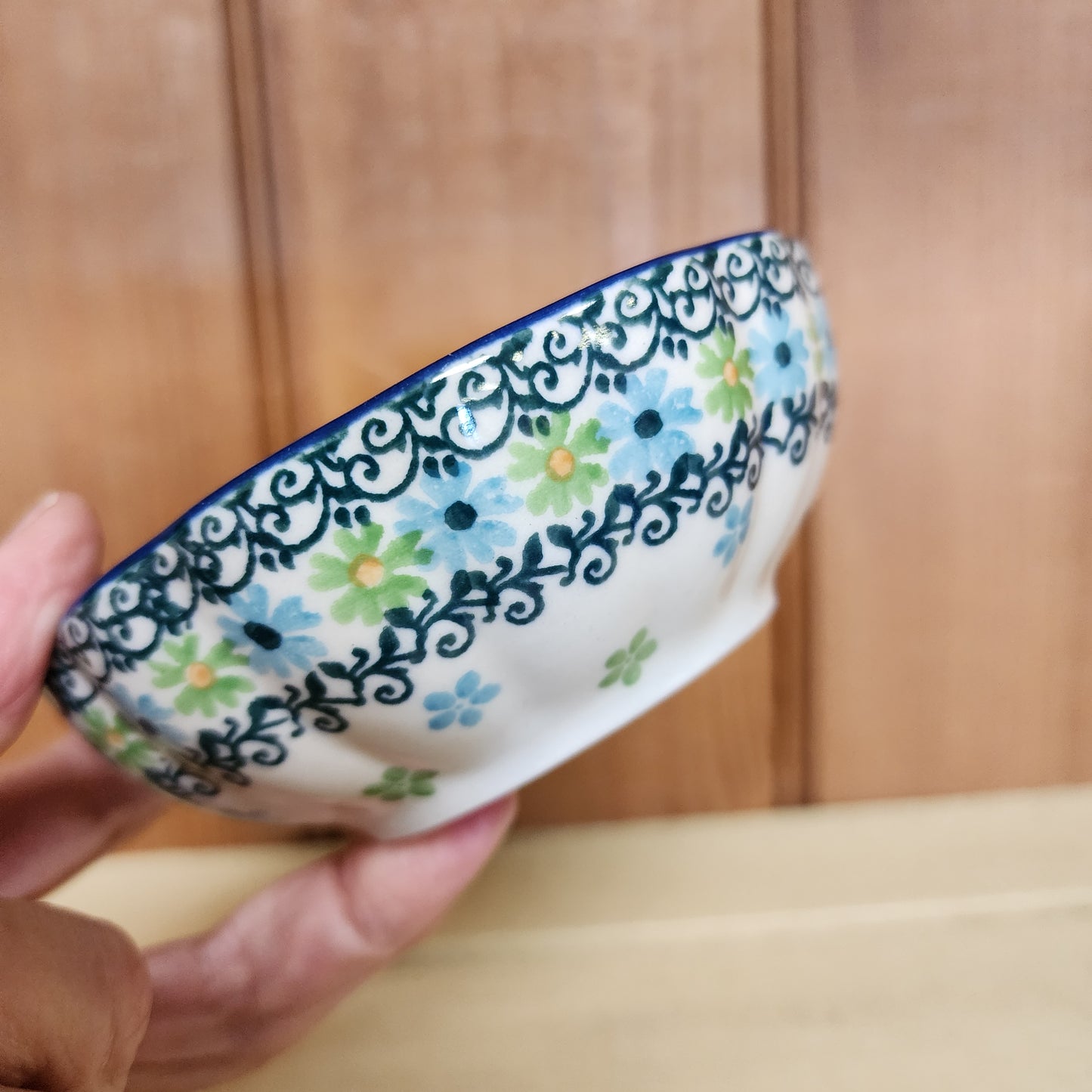 Bowl Scalloped 4.5" 2362X ~ Beach Sparkle