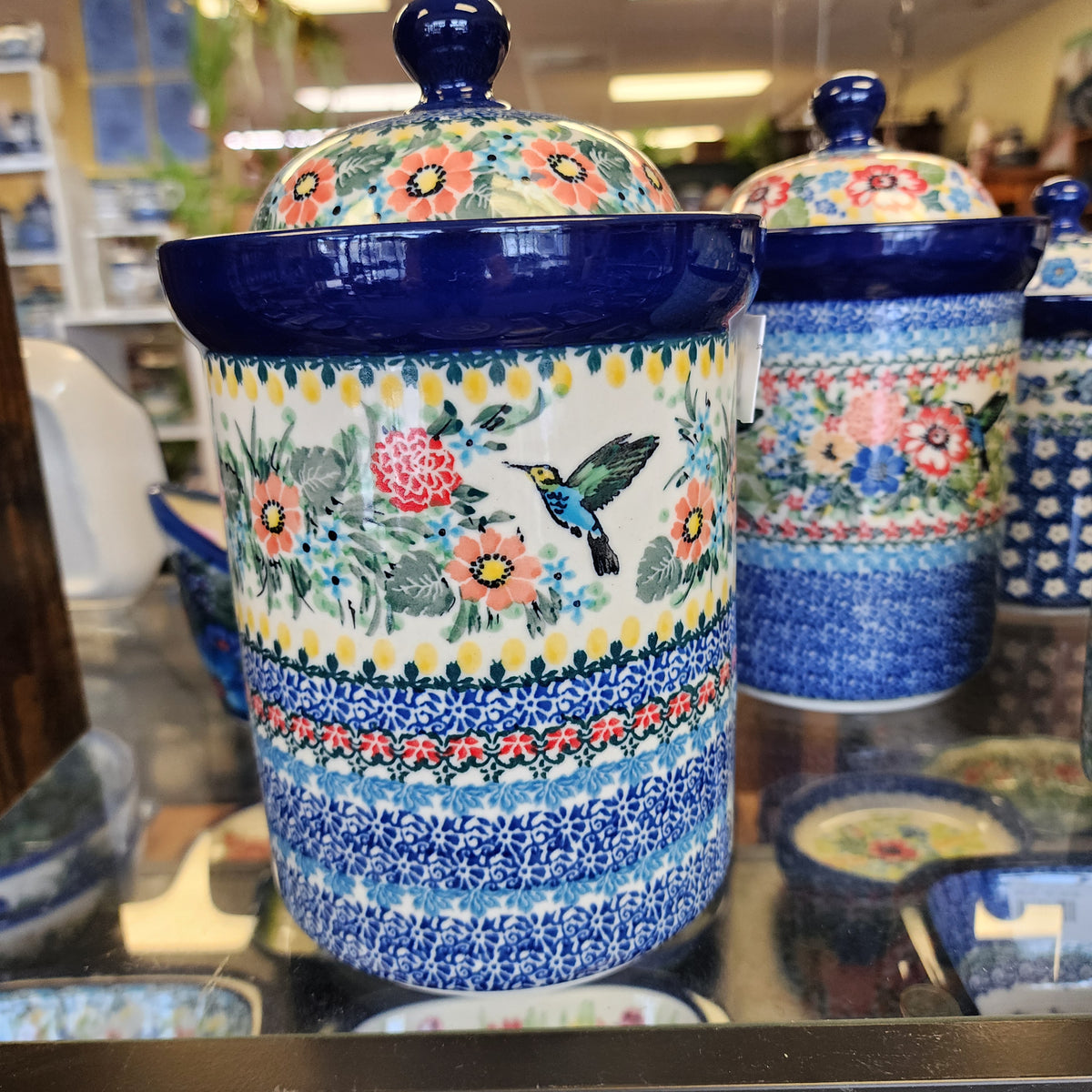 Jar / Canister ~ 9" H / 6.25 cups 493-U3357 ~ T. Liana Hummingbird