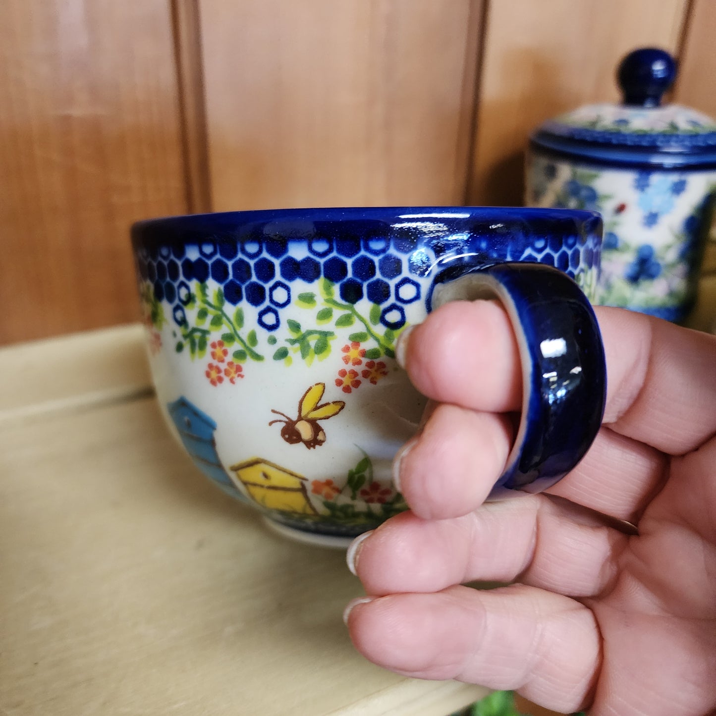 Mug / Cappuccino Bee Hive 1042 14 oz