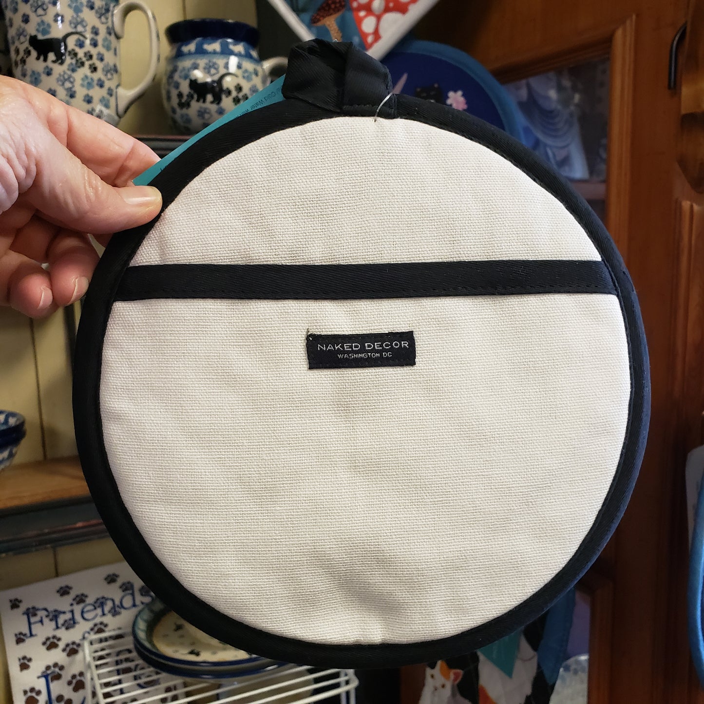 Pot Holder ~ Peacock Round