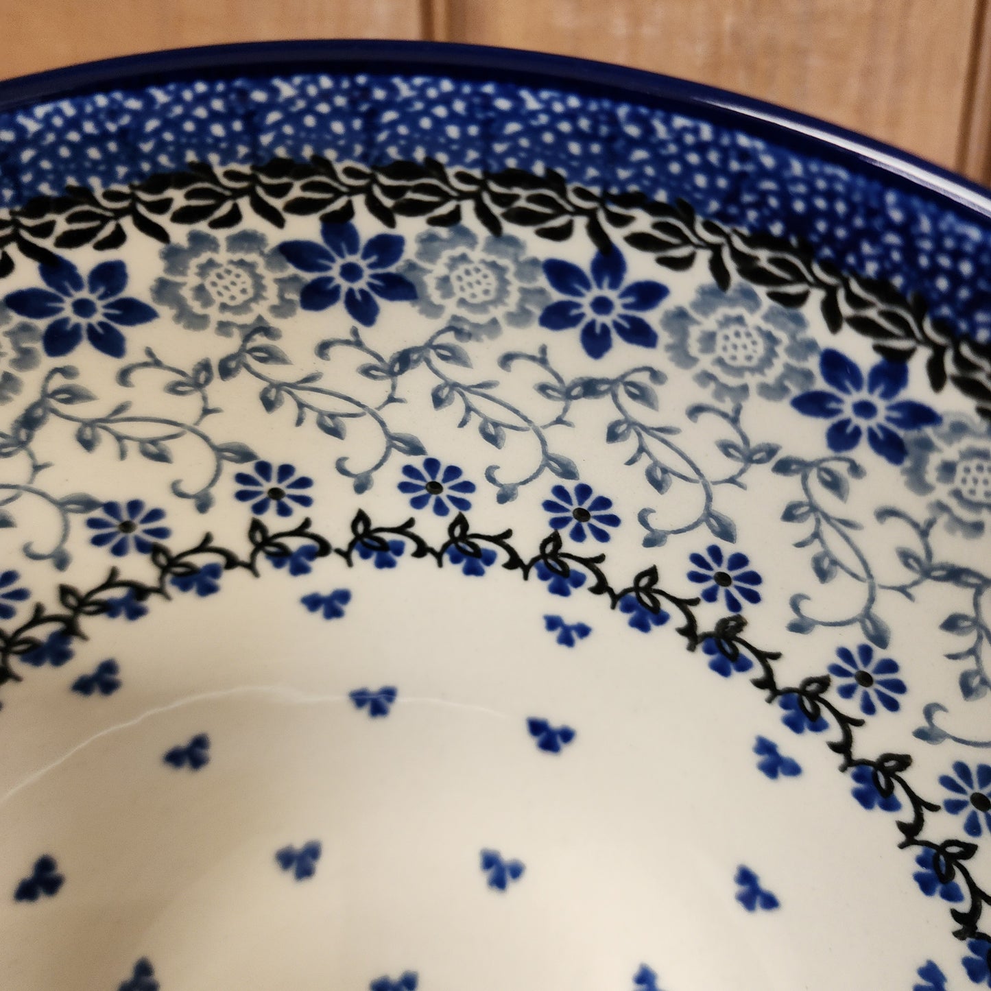 Bowl Nesting 9" W 2158X ~ Silver Lace