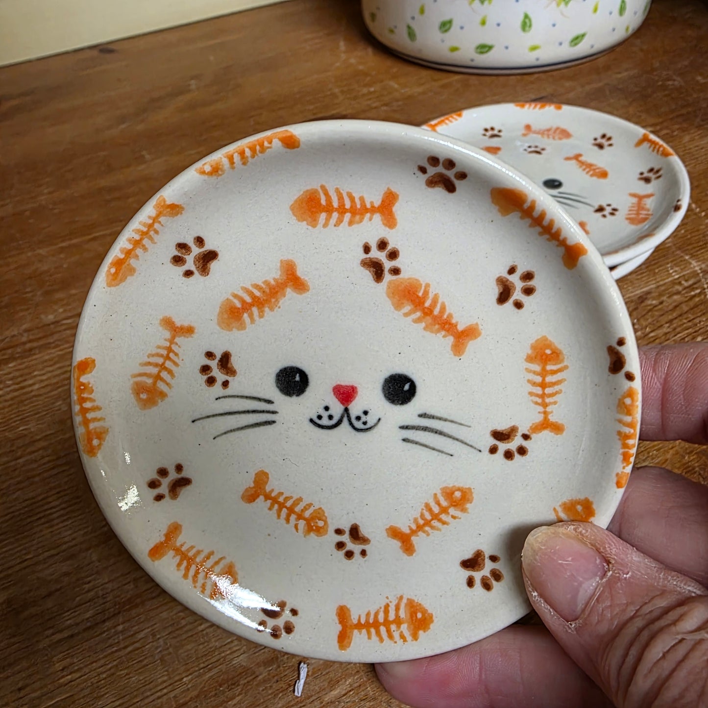 Saucer 4"/ orange Kitty / Fish Bones