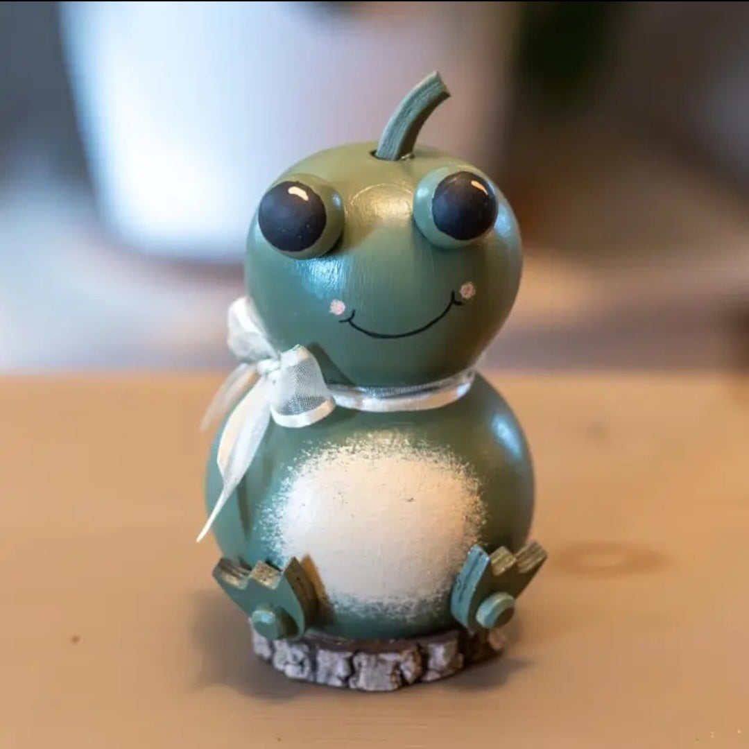 Gourd ~ Frankie the Frog