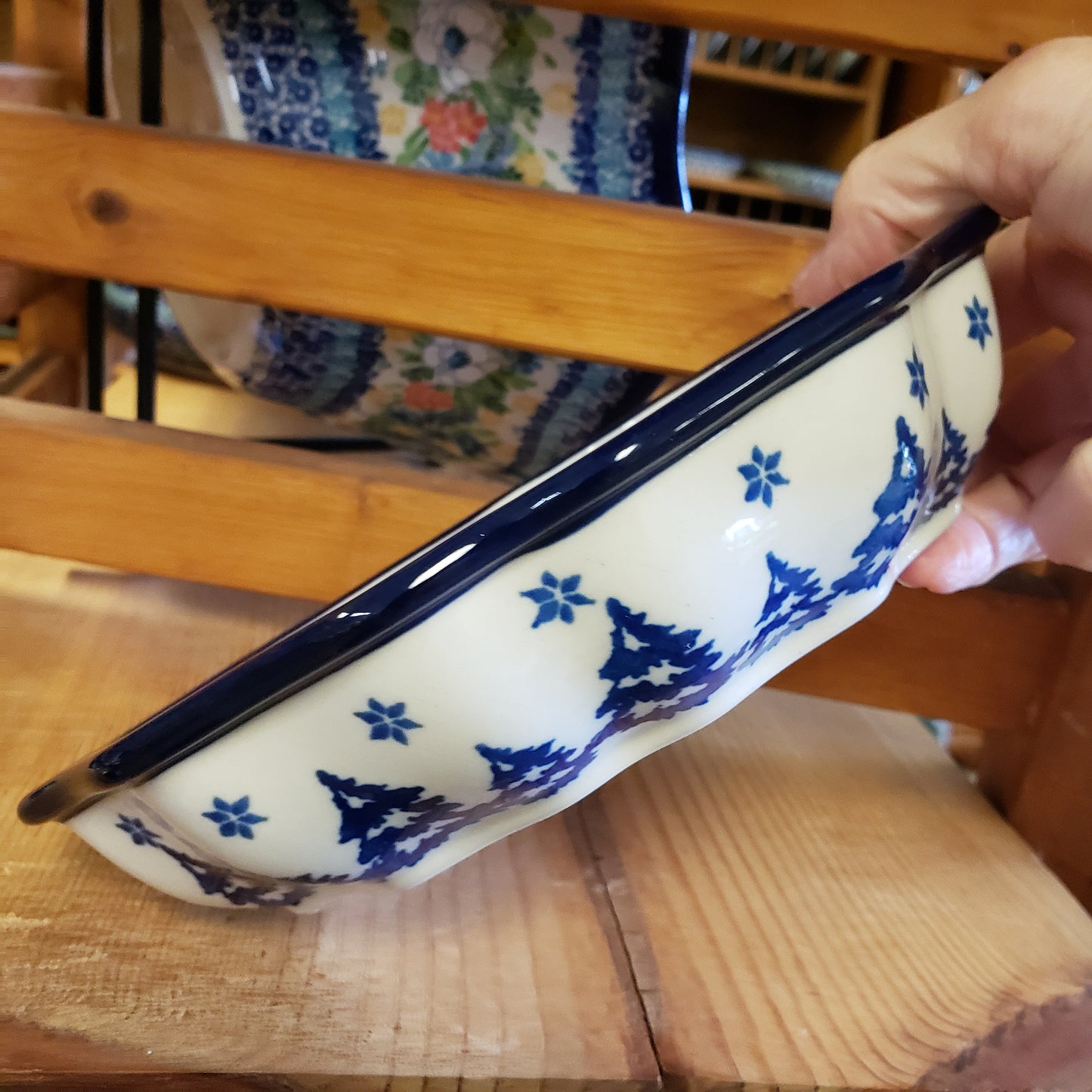 Bowl ~ Oval Fluted ~ 6" x 7.5" A27-1931X Snowy Pines