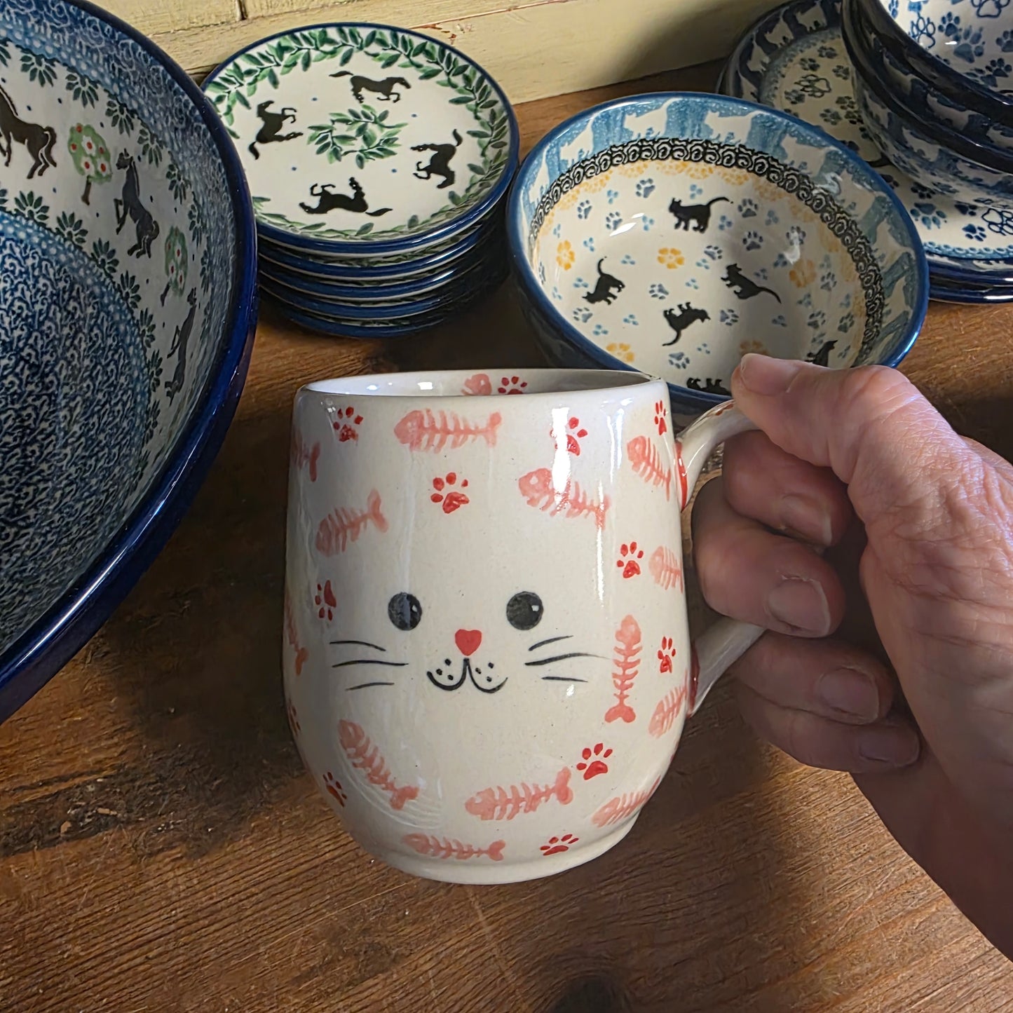 Mug Red 11oz Kitty / Fish Bones