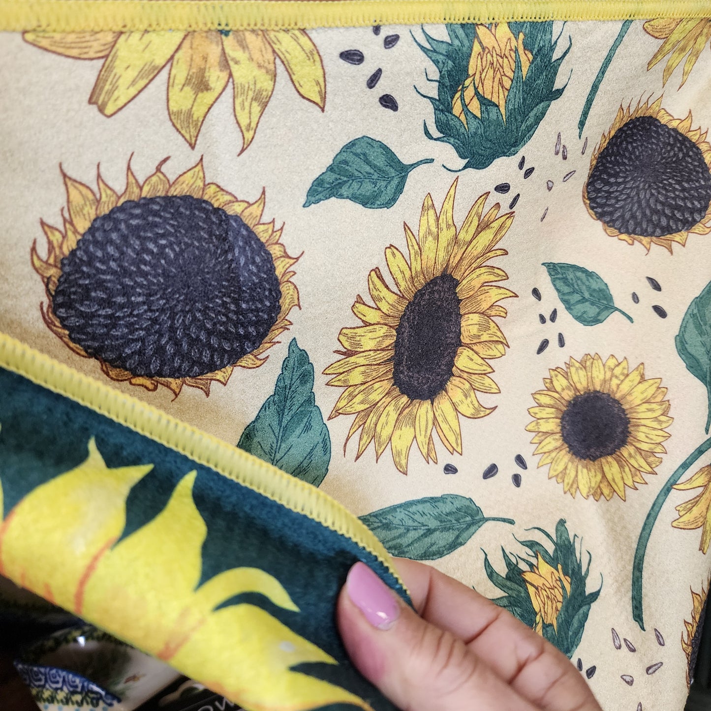 Towel /poly ~ Sunflower / Pumpkin