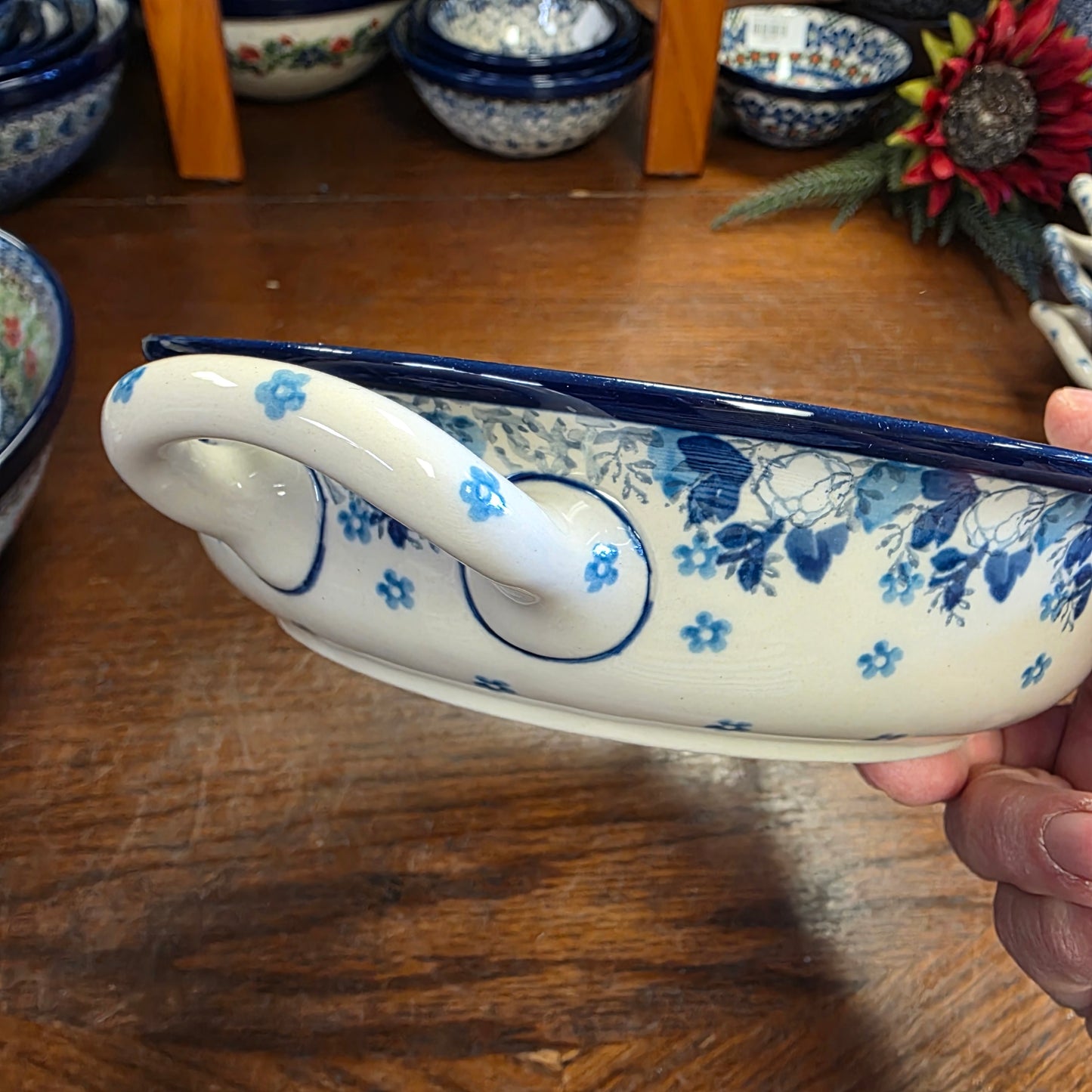 Baker Round w/ Handles 8" 2222X ~ Snow Poppy