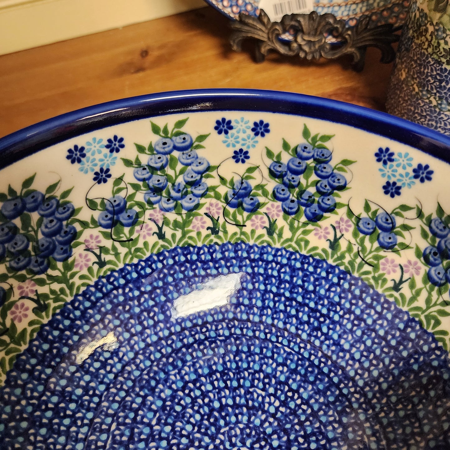 Bowl with FREE Lid ~ 9" Kalich Blue Berries