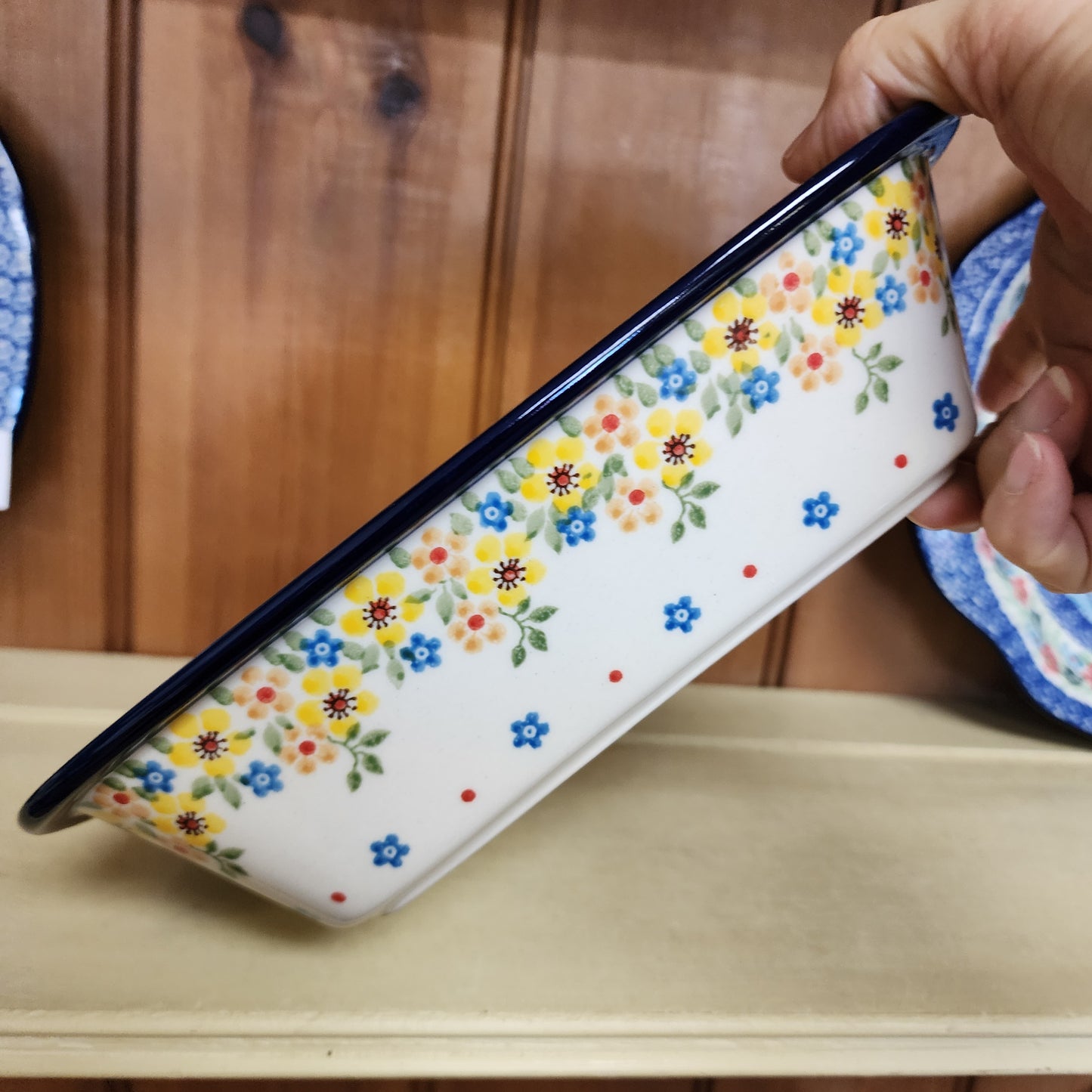 Baker w/Grip Edge 7" x 9.75" 2225X ~ Buttercup