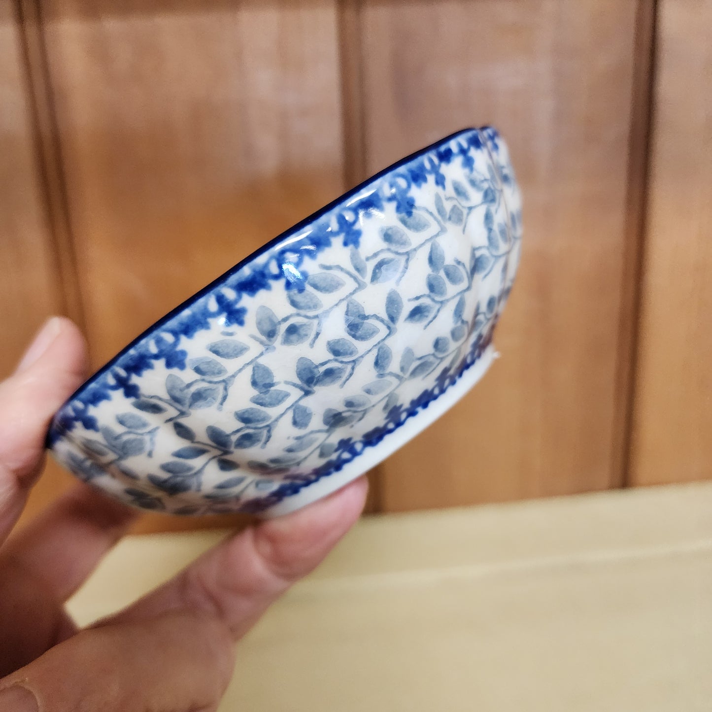 Bowl Scalloped 4.5" U4830 ~ U3