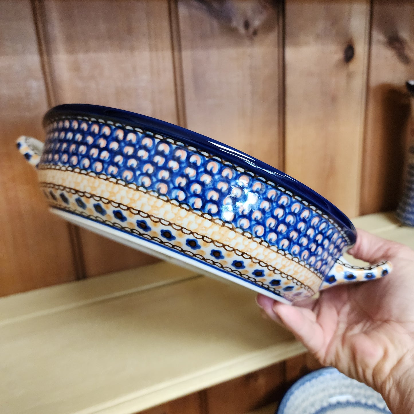 Round Baker w/handles - 9" U408B ~ U4