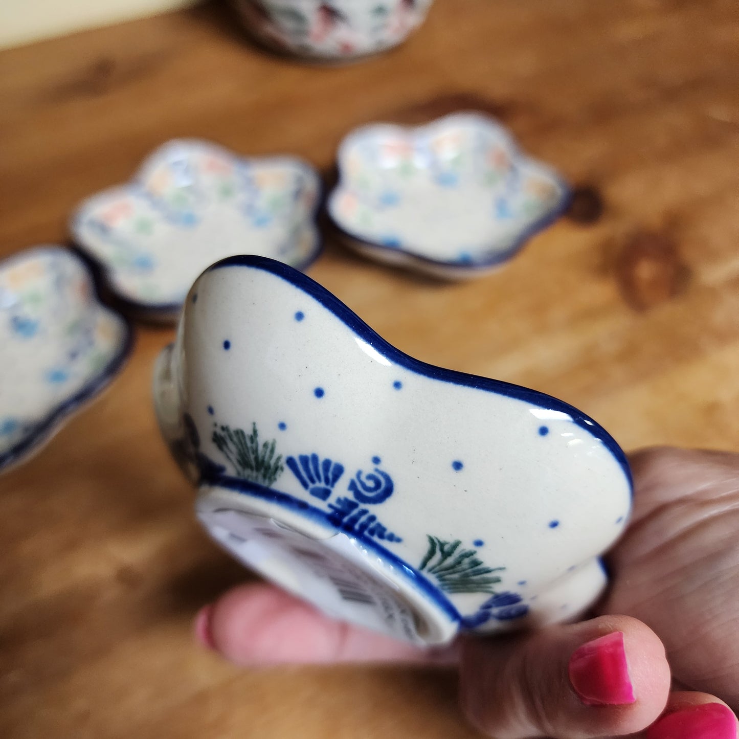 Petal Bowl ~ 3.5" G80-1316X Sea Horse