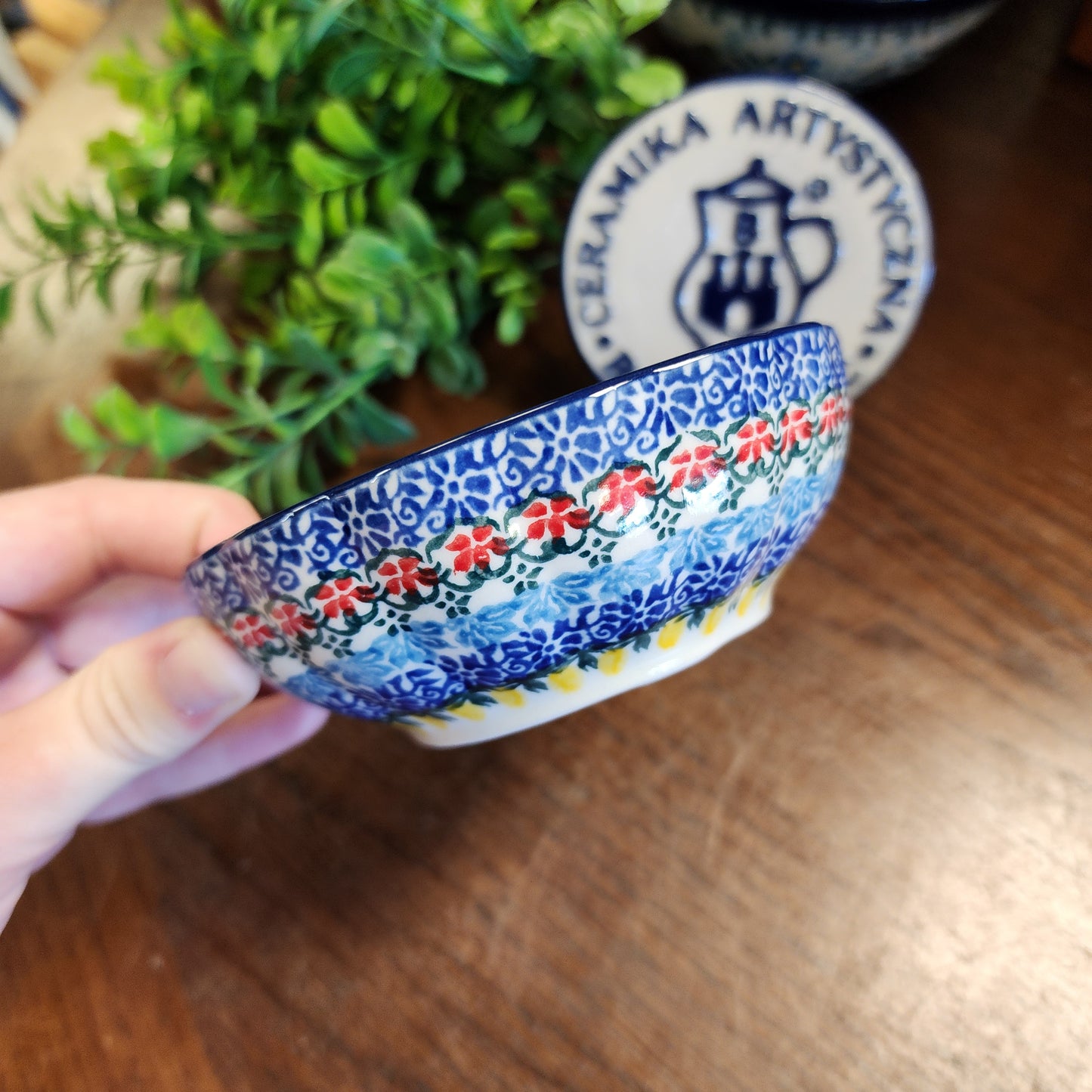 Bowl Scalloped 4.5" 023-U3357 U3 pf0526