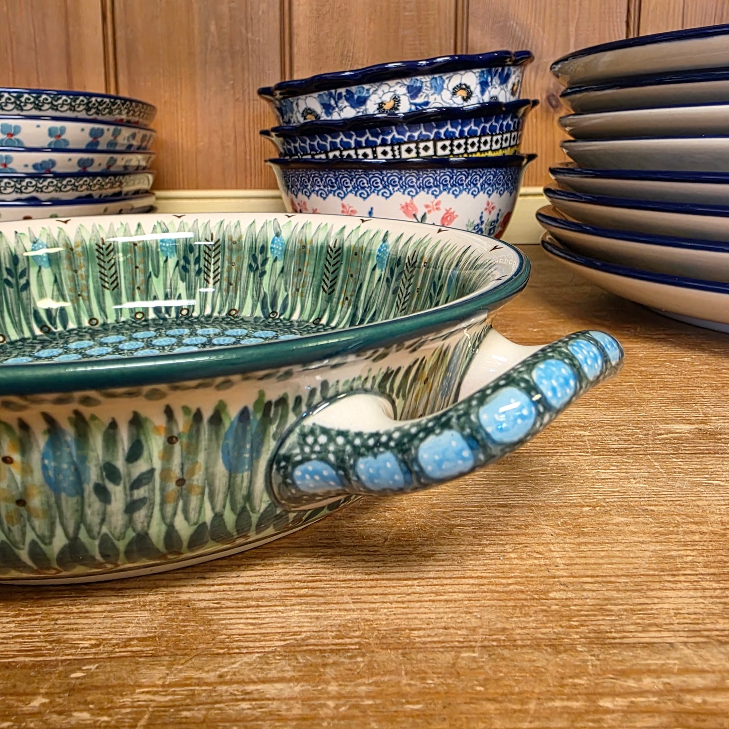 Baker Round w/ Handles 8" U0803 ~ U4