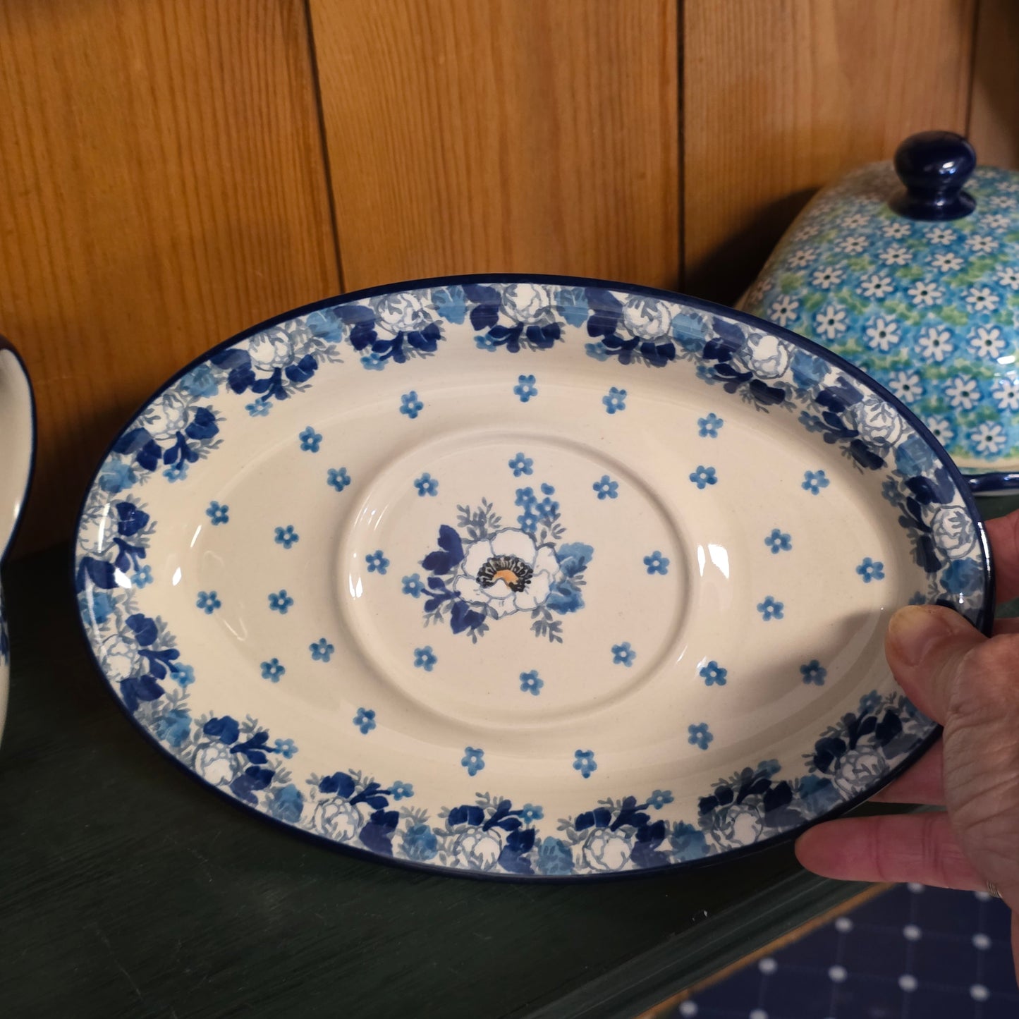 Gravy Boat 16 oz 239-2222X Snow Poppy pf0526