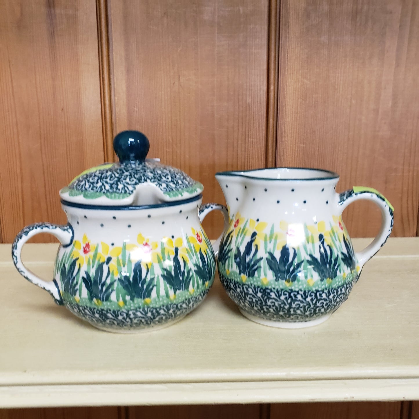 Set ~ Sugar & Creamer ~ 2777o Daffodil green