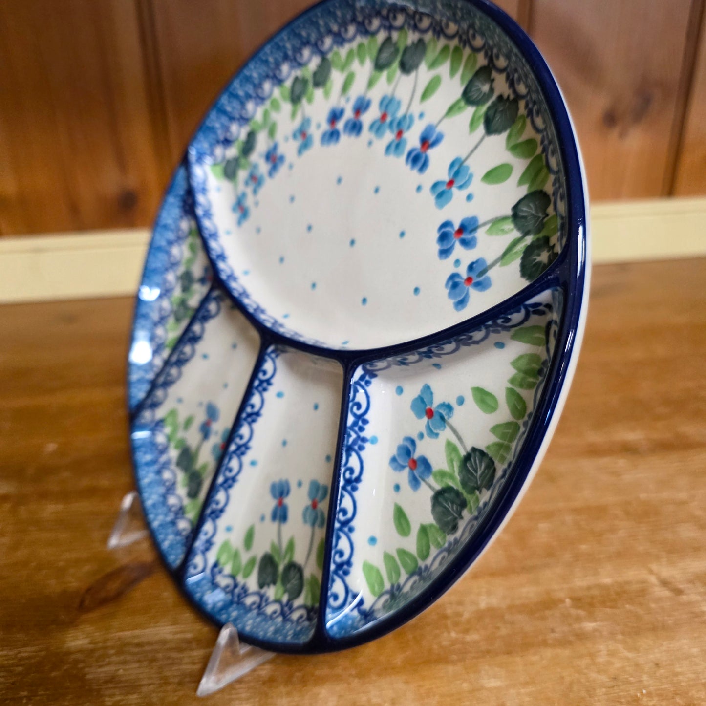 Plate ~ Divided Dish 8.75" 499-2668X Dutch Iris small round