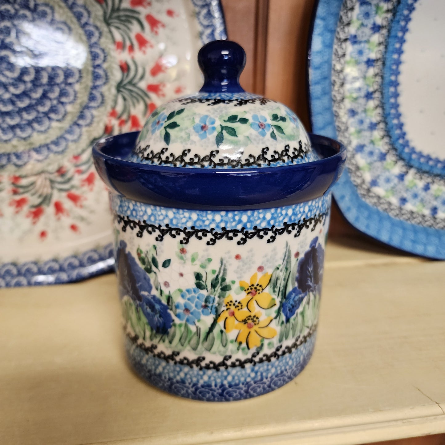 Jar / Canister ~ 6" H 495-U5132 pf0425