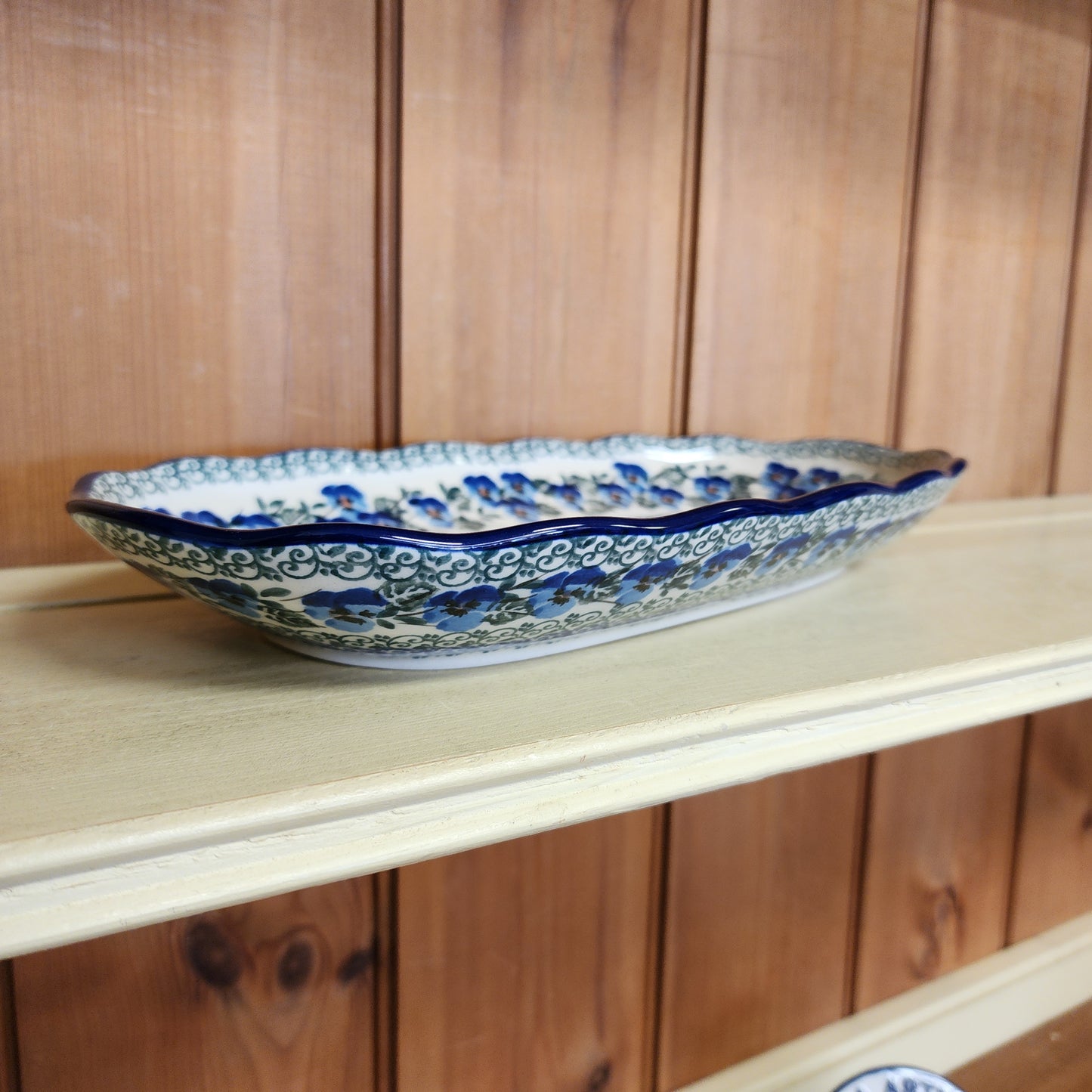 Tray Scalloped Oval 6.25" x 12.5" A42-2273X Winter Viola pf0526