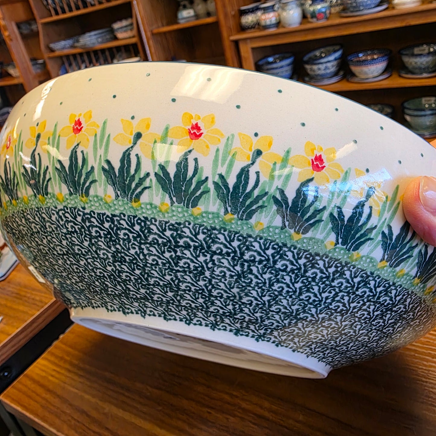 C36 ~ Bowl ~ Serving ~ Large ~ 10.5" C36-2777Q Daffodil pf0526