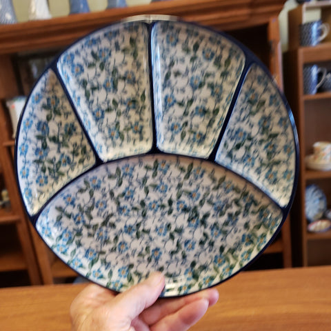 Dish ~ Divided ~ 8.75" 499-2089X ~ Forget Me Knots pf0424