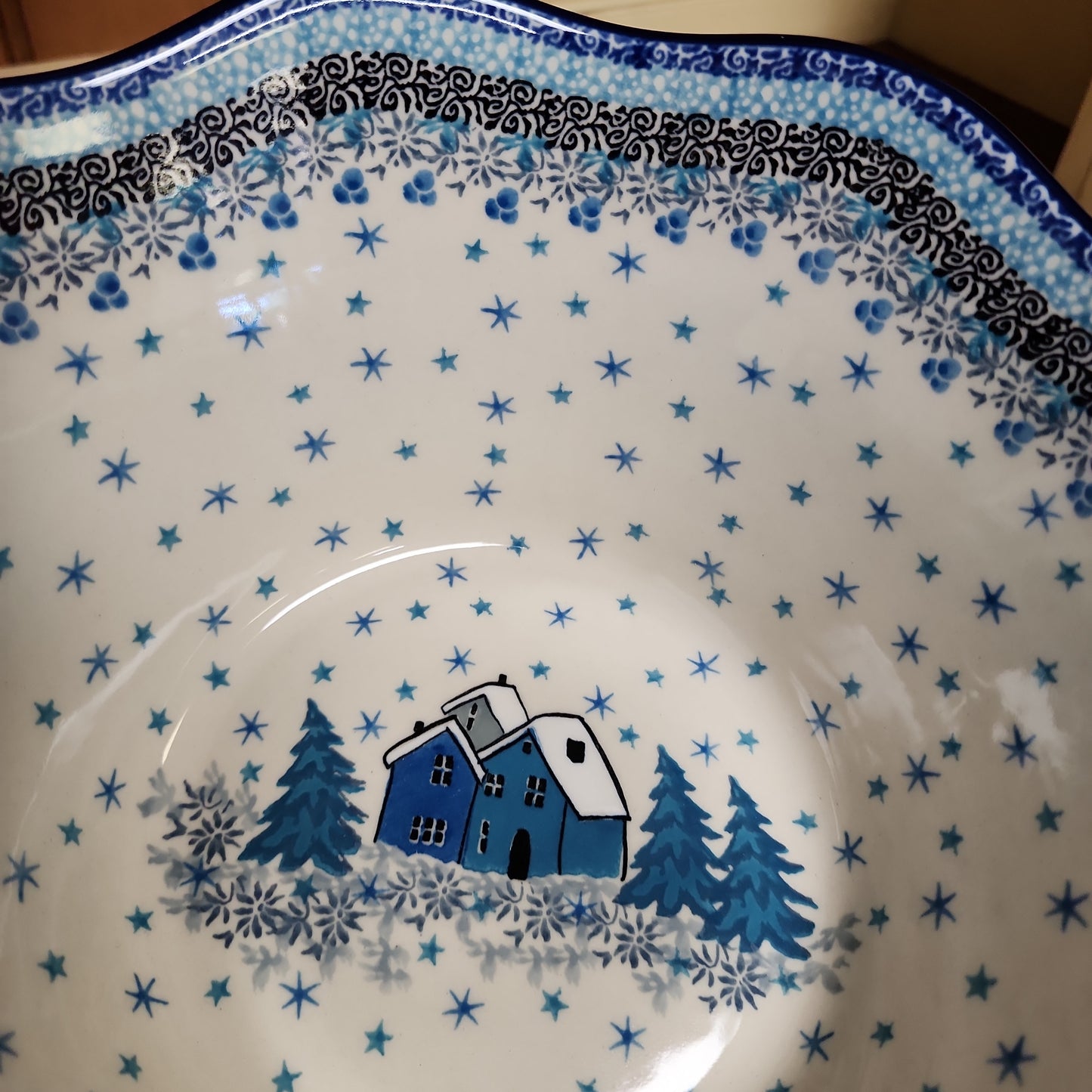 Bowl ~ Wavy Edge ~ Medium ~ 10" 692-U5045 ~ U4 BLUE pf0424 T. Liana