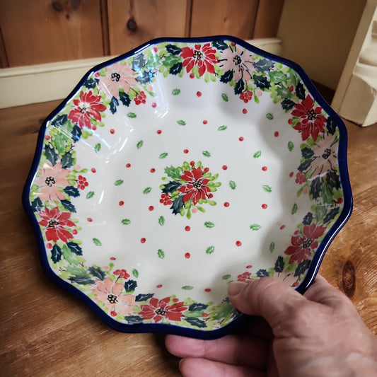 Bowl ~ Faceted Serving ~ 9" W 878-U5054 ~ U4 pf0424 T. Liana