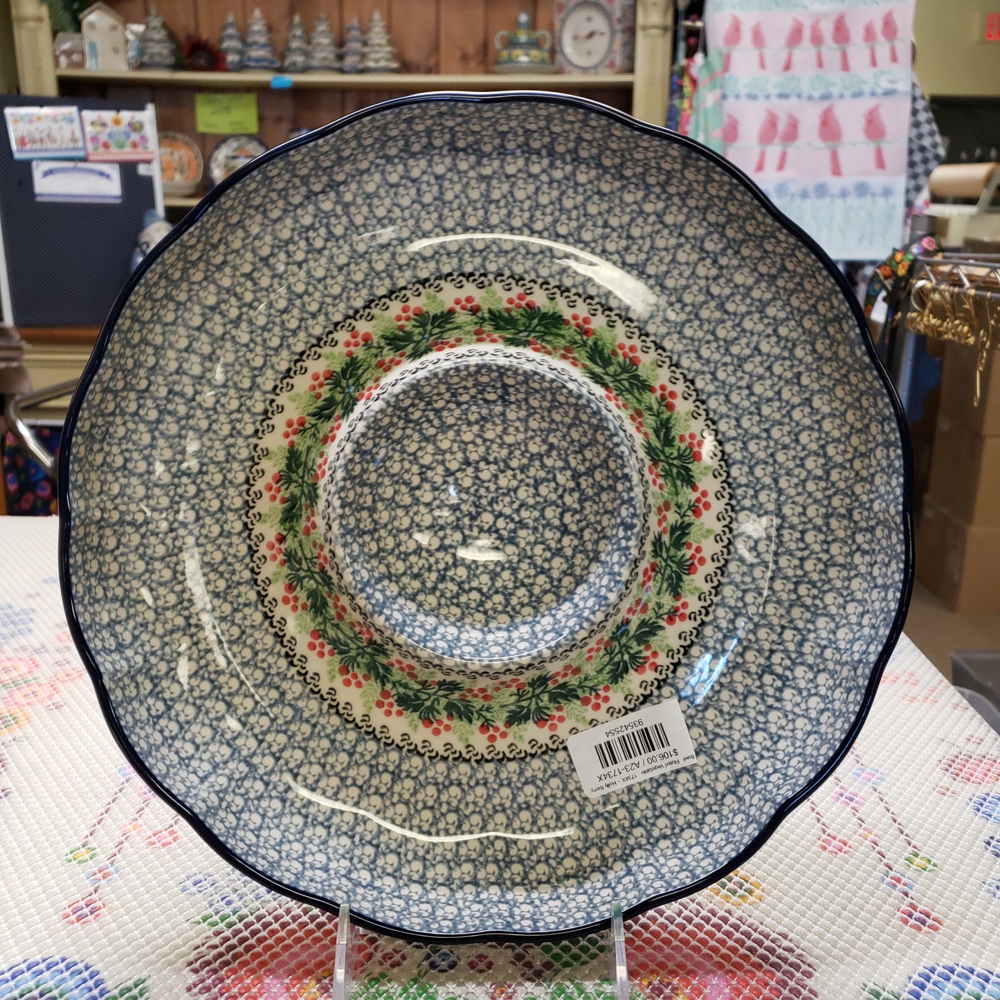 Bowl   Fluted Vegetable   1734X ~ Holly Berry  Chip & Dip PF1024