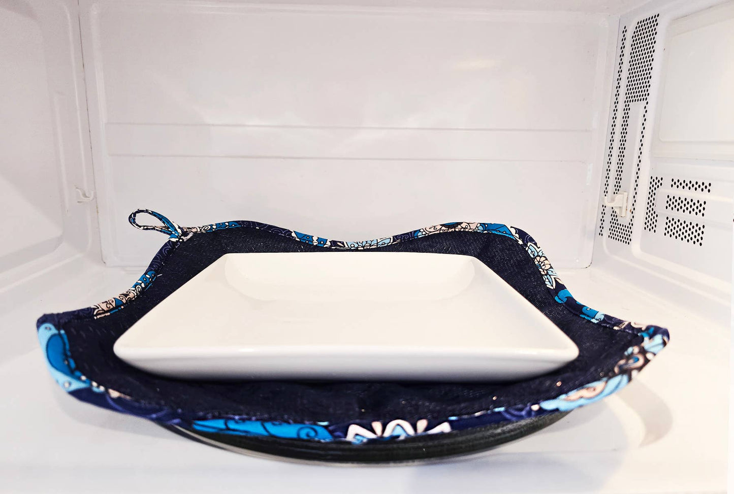MIDNIGHT SHADOWSILLI PLATE COZY