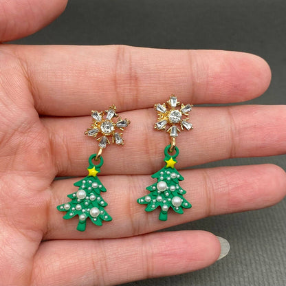 Earrings green Christmas Tree Rhinestone Snowflake Post Earrings: Green