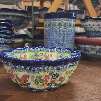 Bowl 7.5" fluted ~ Fall 1048 squirrel