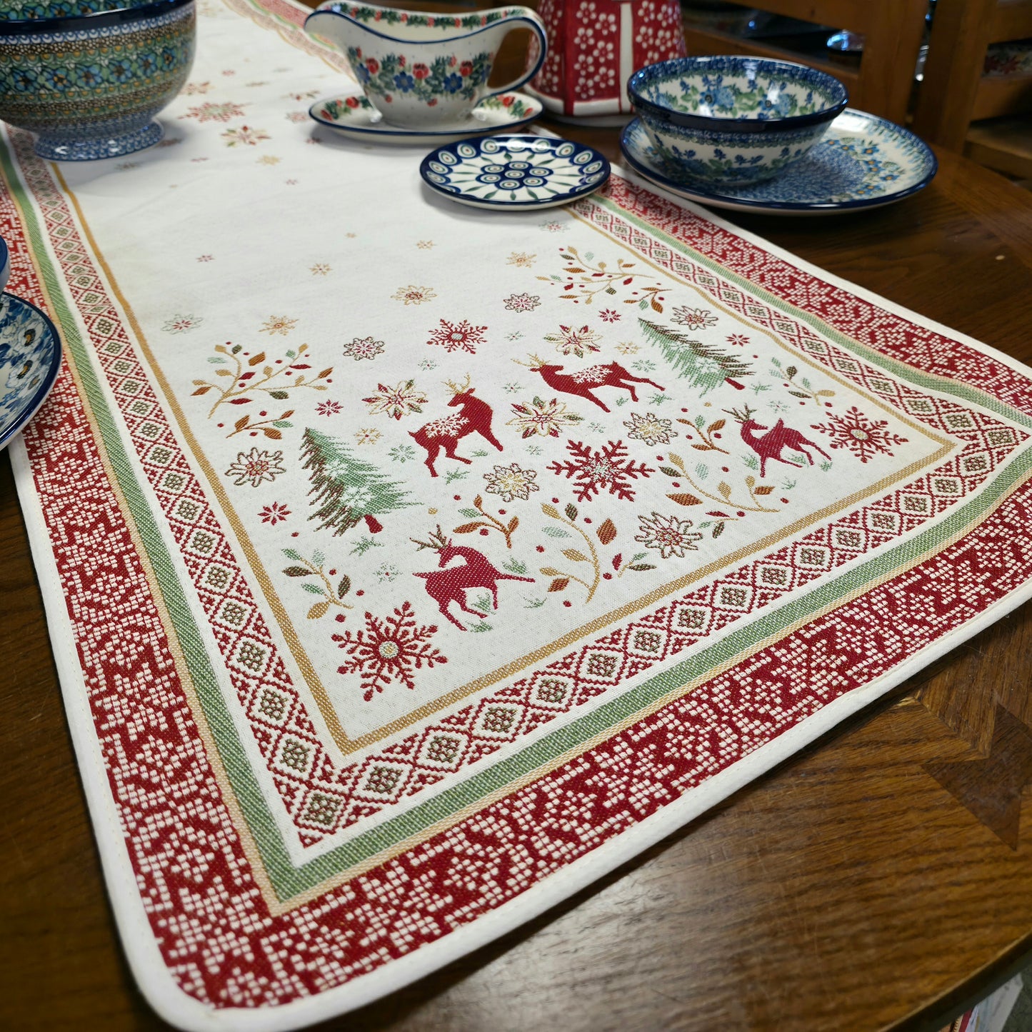 Runner Ivory with red border Holiday 20" x 68" #4833