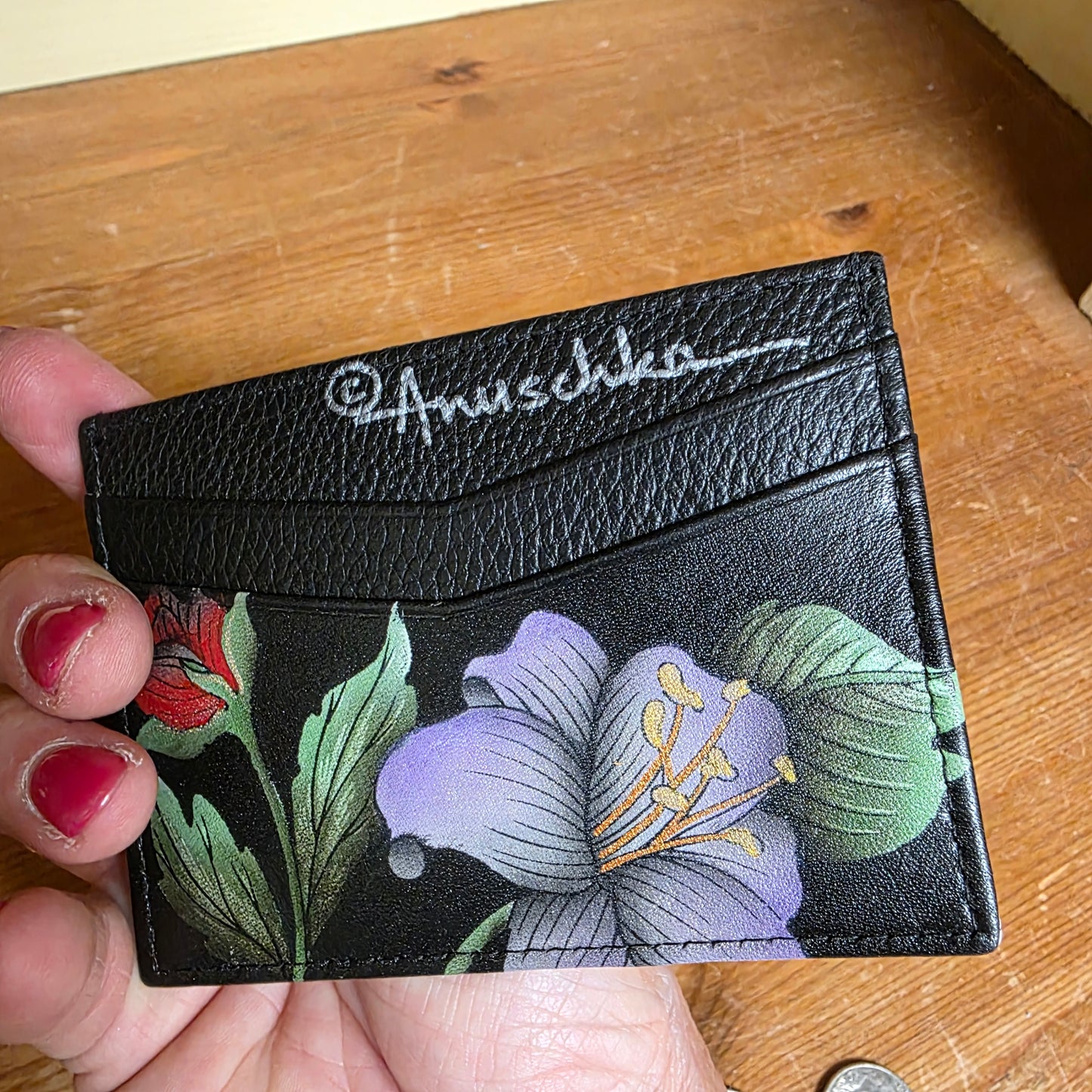 Anuschka ~ Credit Card Case Black / Hummingbird