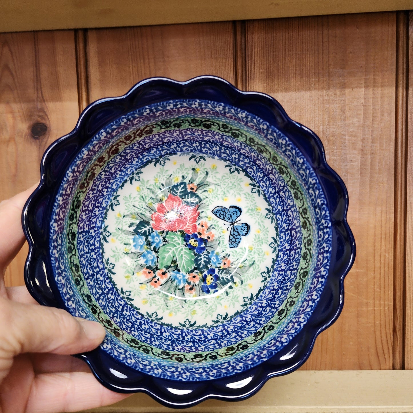 Bowl   Scalloped Edge   7"   U4553 ~ U4