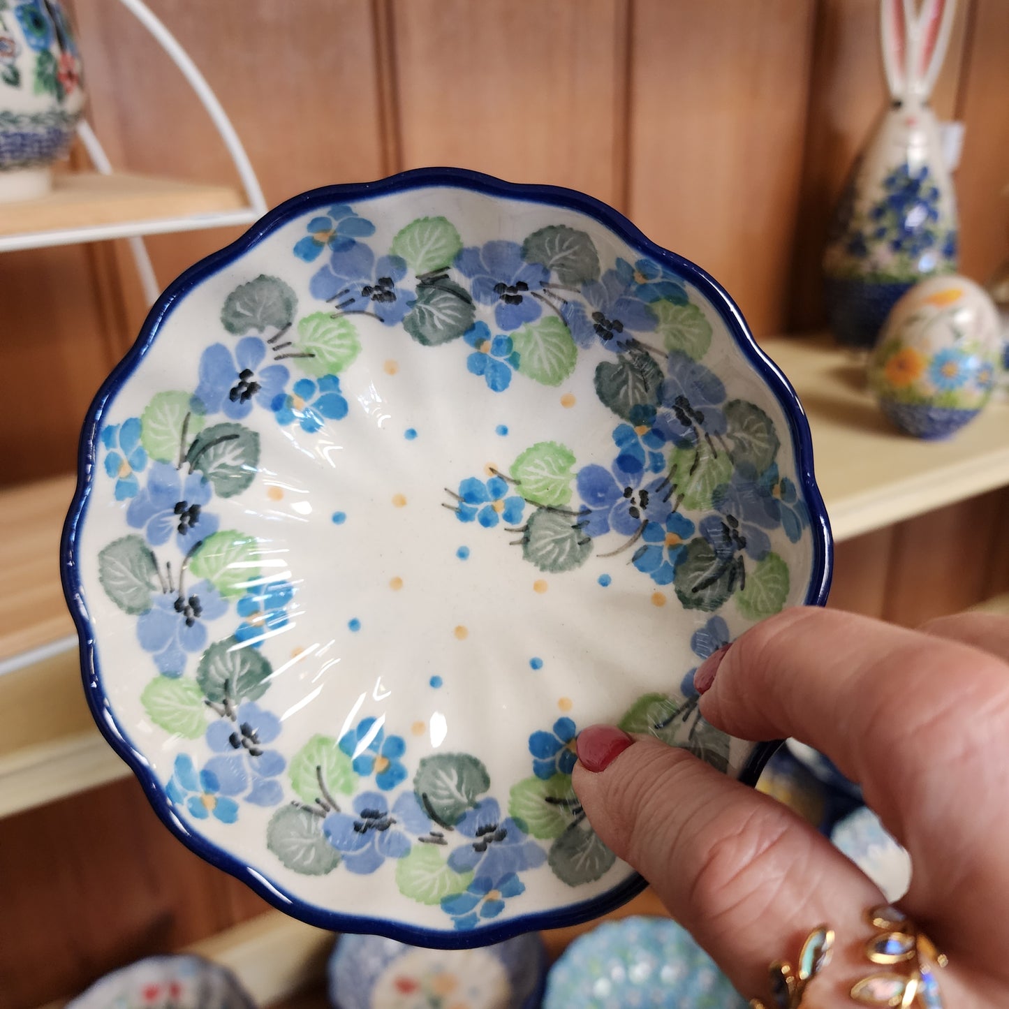 Bowl ~ Scalloped ~ 4.5" 2339X ~ Spring Viola