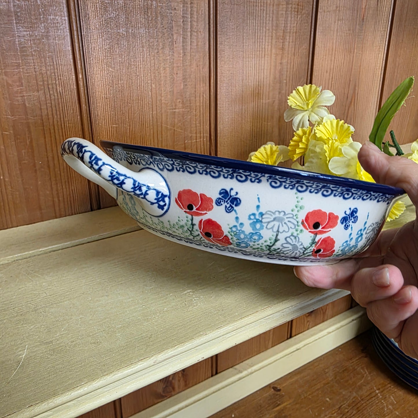 Baker   Round w/ Handles   8" 419-2901X  Red Poppy Garden pf0526