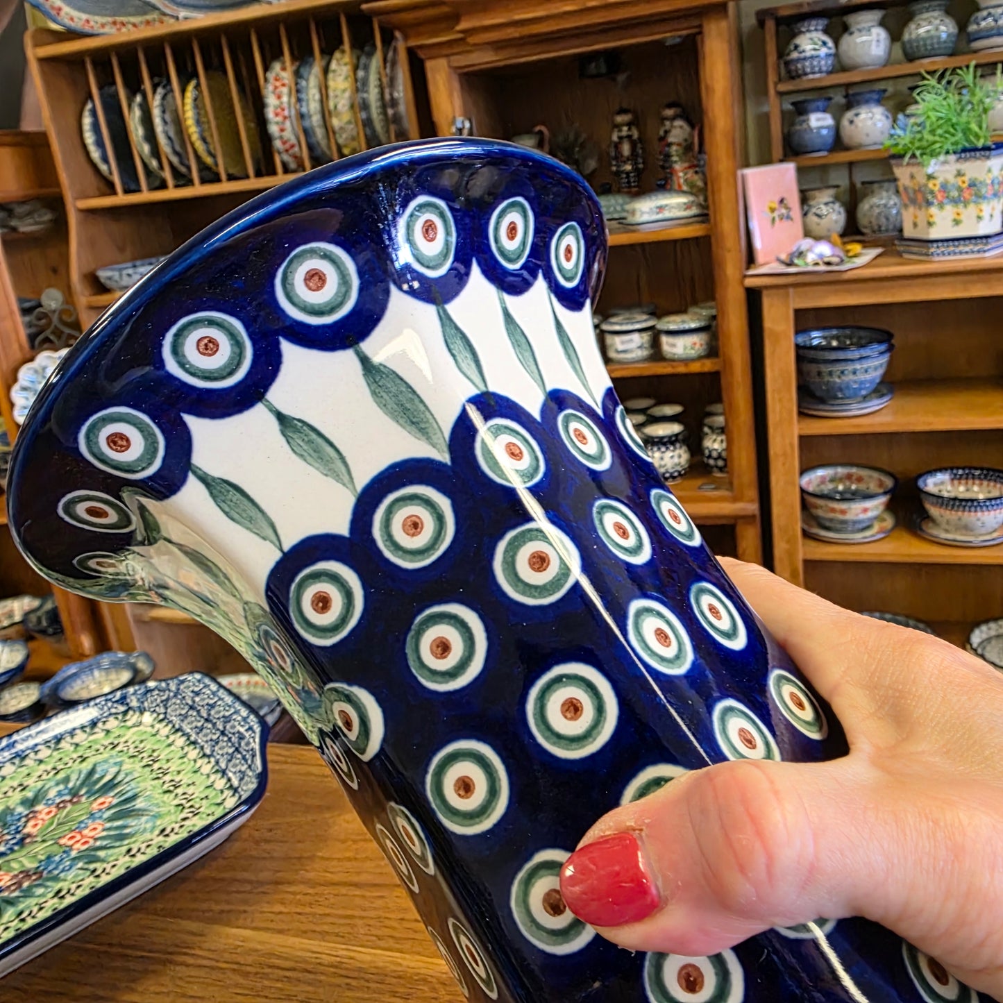 Vase ~ 9.5" 0054X ~ Peacock