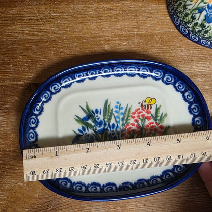 Butter Oval / Bees 552
