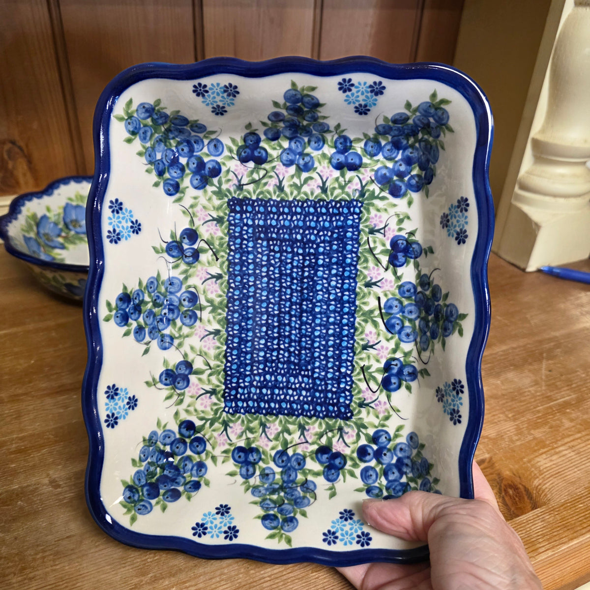 Baker 9.5"x 7.5"x2" Blue Berries 288 Ada ruffle baker