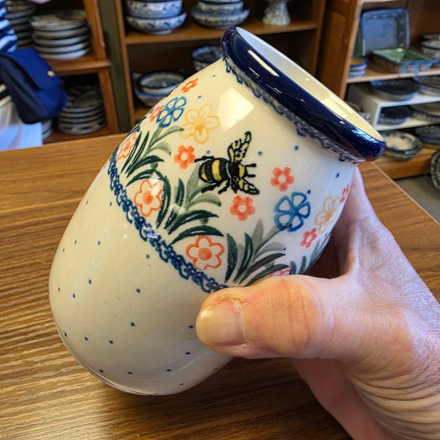 Vase   Milk Bottle Shape   5"H 196-2023X  Honey Bee pf0526