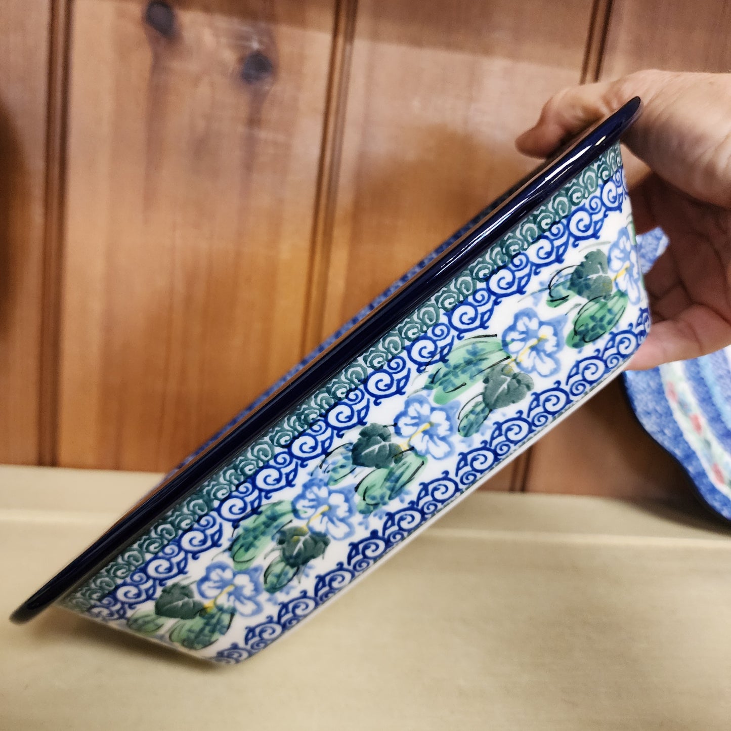 Baker   w/Grip Edge   7" x 9.75"   U5138 ~ U4