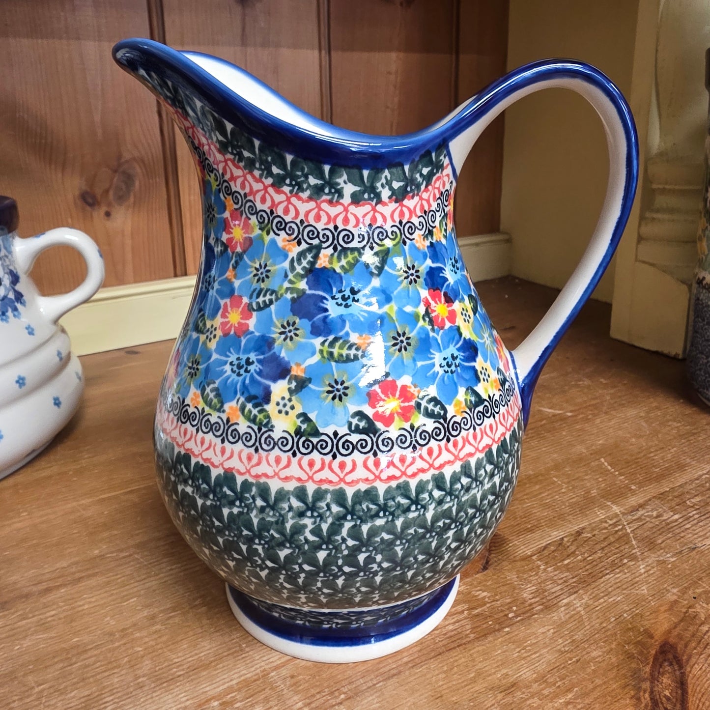 Pitcher 5 cups /7.5" H